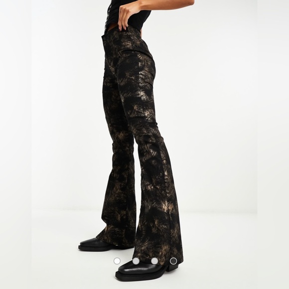NWT Free people We The Free Black and Gold Jayde Printed Metallic Flare Jeans - Picture 9 of 15